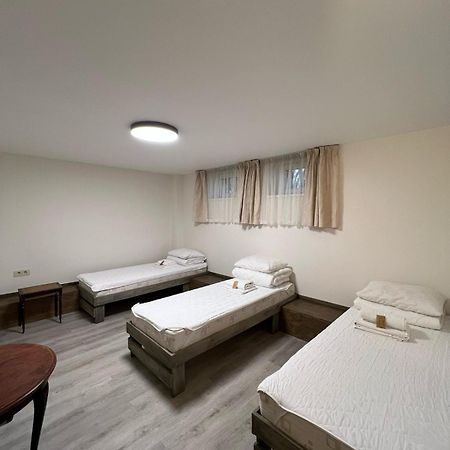 Kubu Ground Floor Rooms Klaipeda Exterior photo